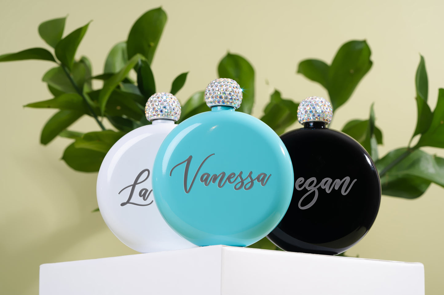 Personalized Round Flasks with Rhinestone Lid for Bridesmaid Gifts, Flask For Women